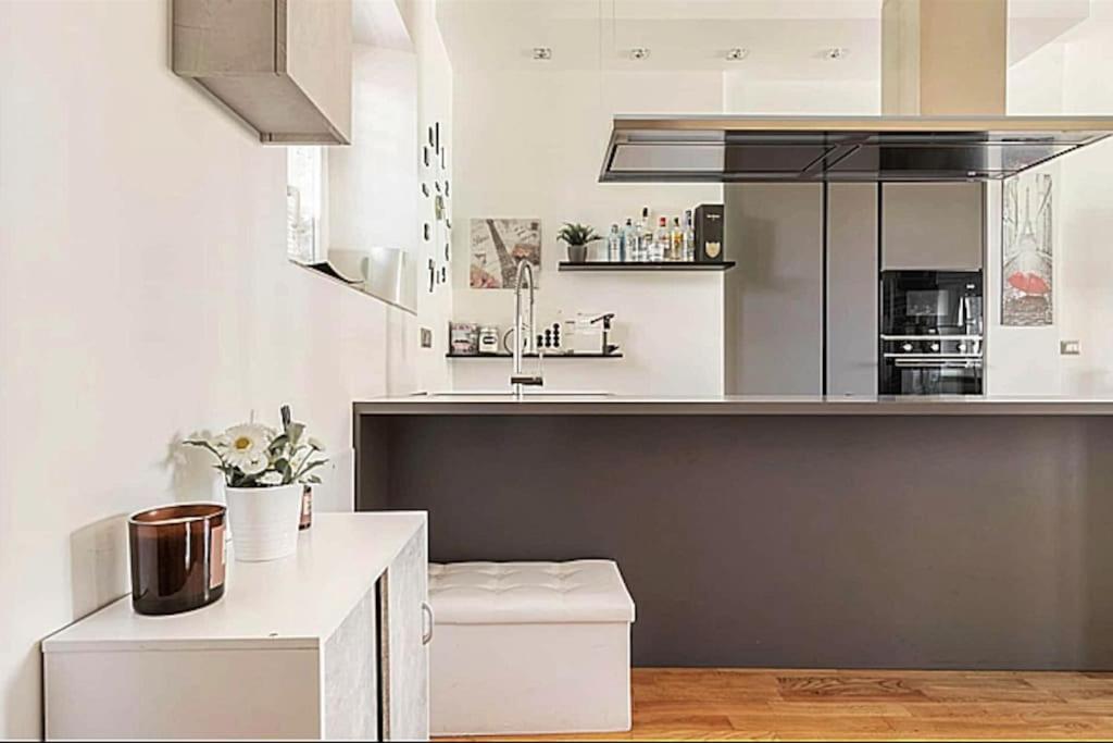 City Life Milan Apartment - Wi-Fi & Smart Tv Buitenkant foto