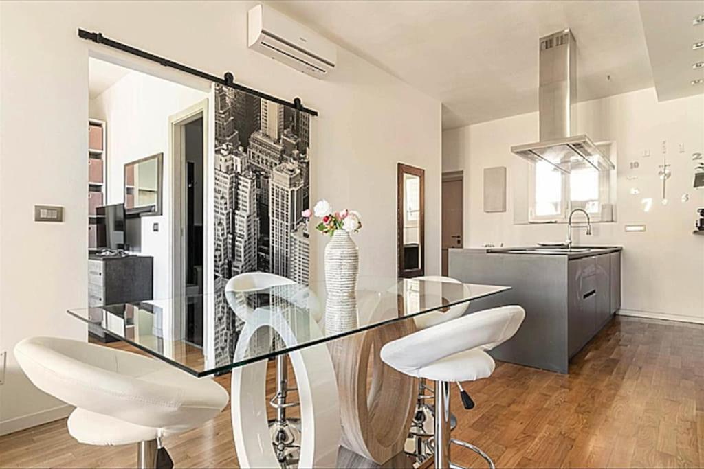 City Life Milan Apartment - Wi-Fi & Smart Tv Buitenkant foto
